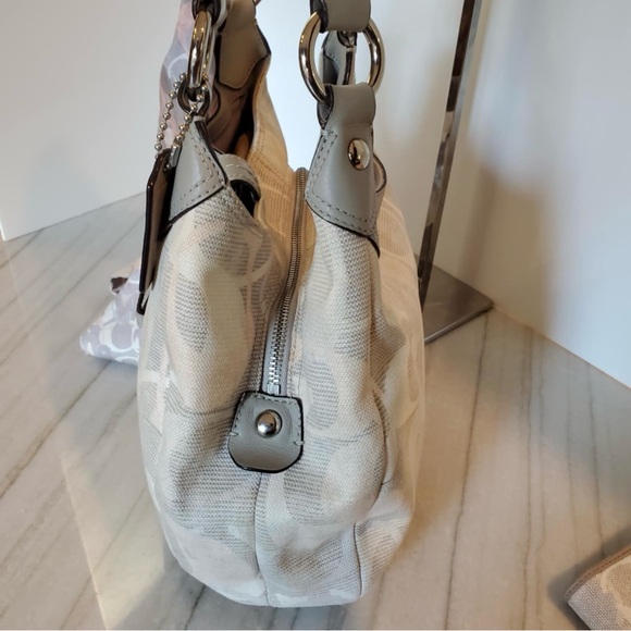 Coach SoHo Lynn Signature Hobo Shoulder Bag - Picture 5 of 15